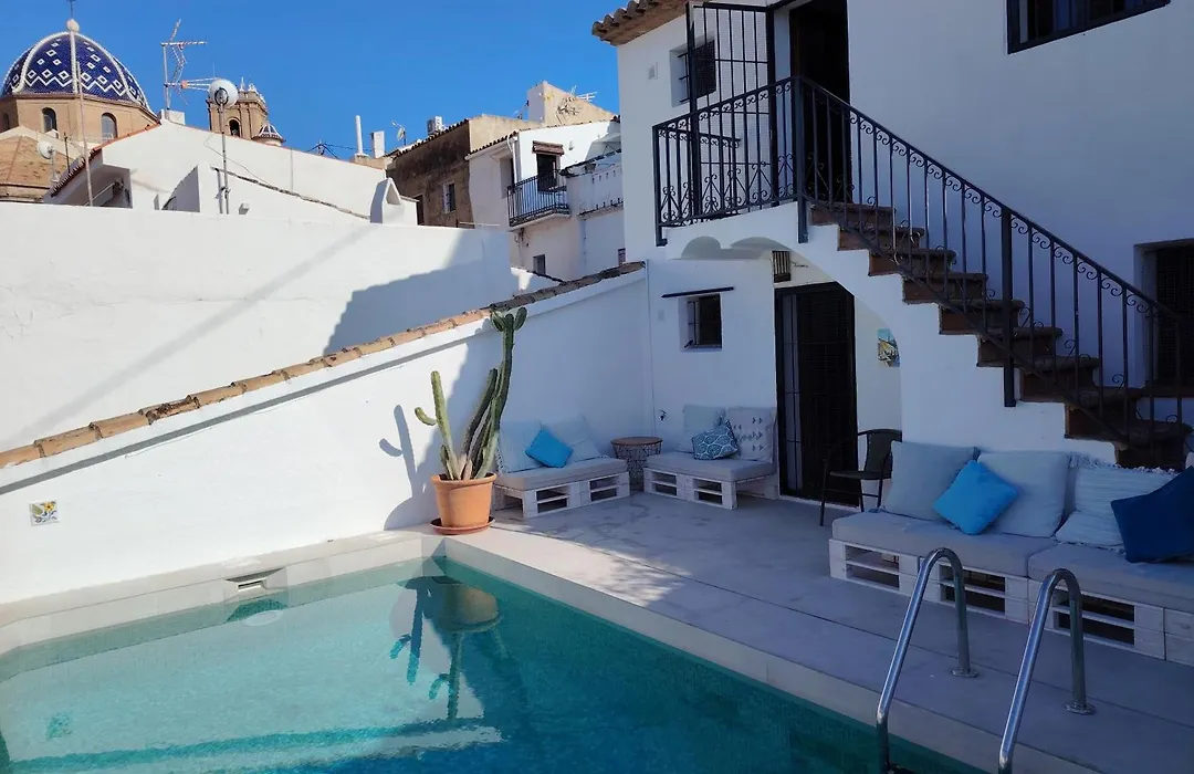 Casa con piscina Gades-Marisol-1